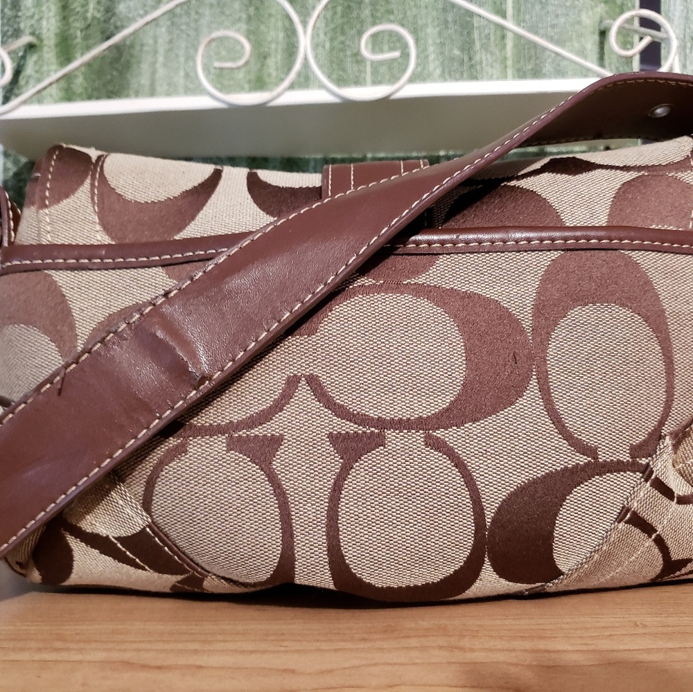 Purse - Picture 2 of 2